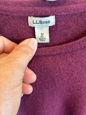 L.L.Bean Crewneck cashmere Sweater in Plum